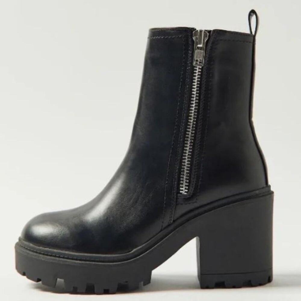 Urban Outfitters Black Double Zip Chunky Heel Boots Size 9 NIB Edgy Minimalist - Picture 4 of 7